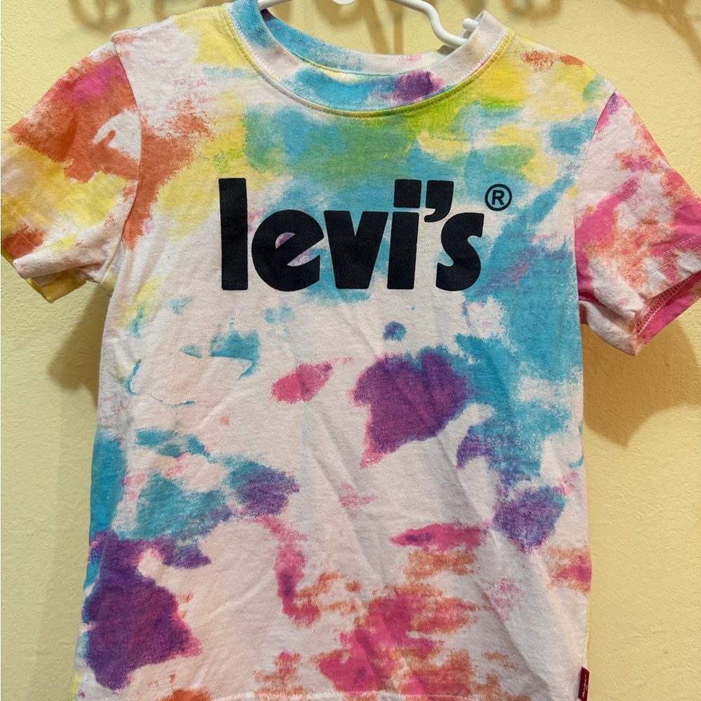 Levis tee